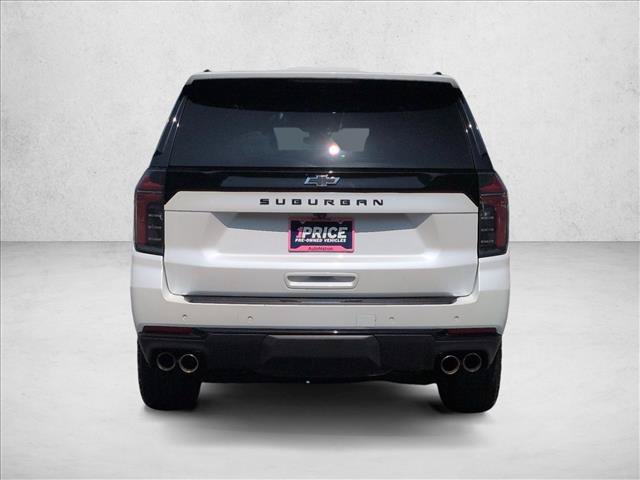 Used 2025 Chevrolet Suburban Z71 AWD/4WD image 7