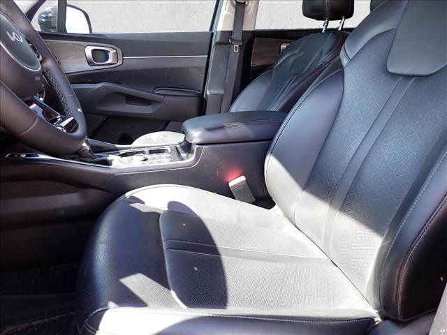 Used 2022 Kia Sorento S AWD/4WD image 5