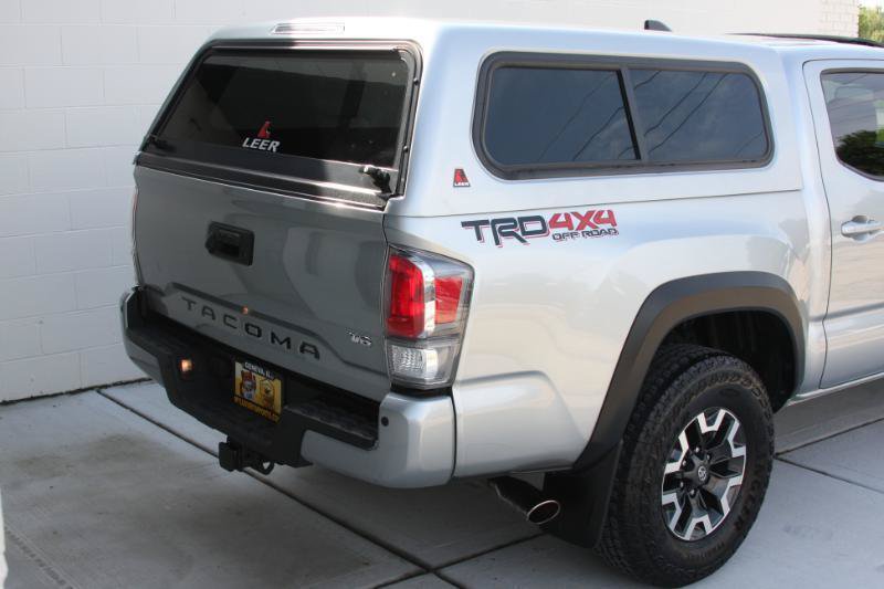 Used 2023 Toyota Tacoma TRD Off-Road w/ TRD Premium Off Road Package AWD/4WD image 11