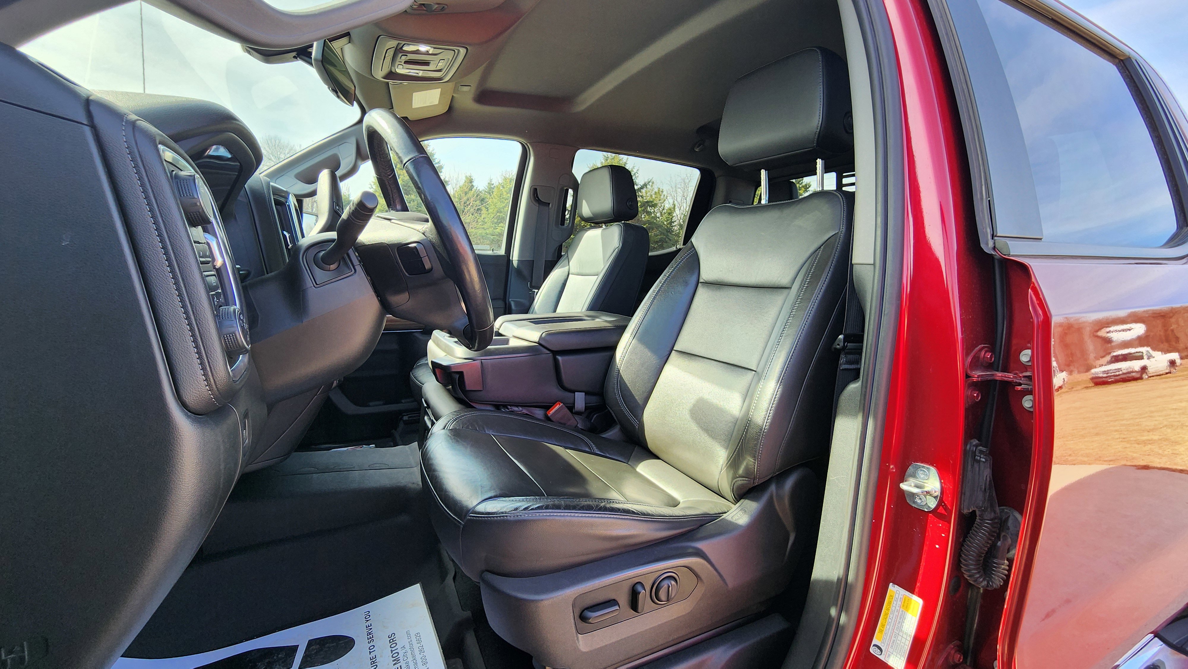 Used 2020 Chevrolet Silverado 1500 LT w/ All-Star Edition AWD/4WD image 14