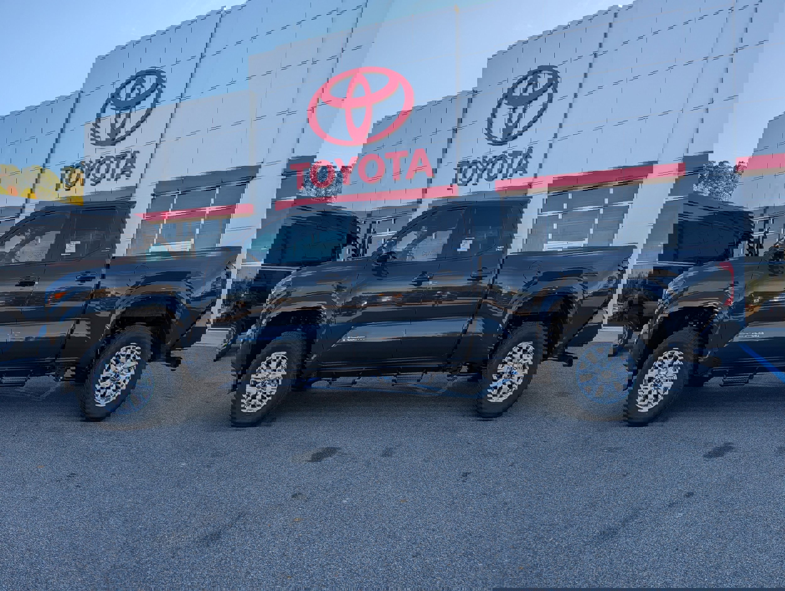 New 2025 Toyota Tacoma SR5 image 2