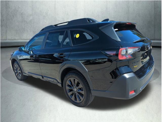 Used 2025 Subaru Outback Onyx Edition image 3