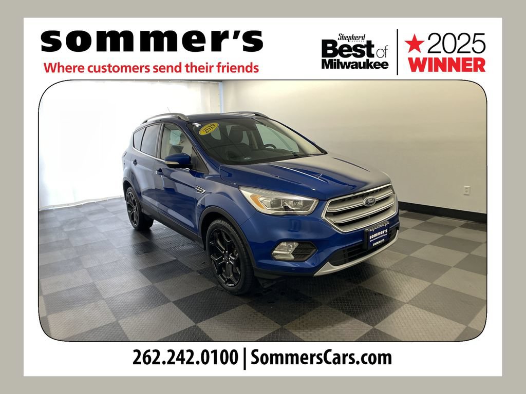 Used 2019 Ford Escape Titanium w/ U9j03 - Titanium Tow Package AWD/4WD 360° Tour