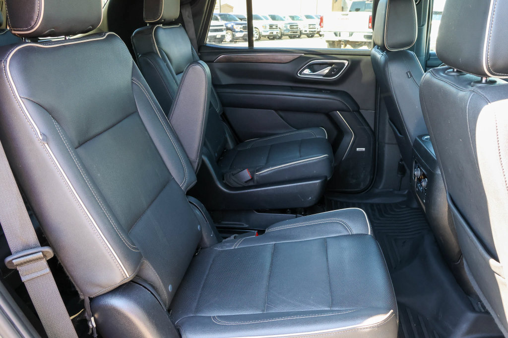 Used 2023 Chevrolet Tahoe Premier AWD/4WD image 20