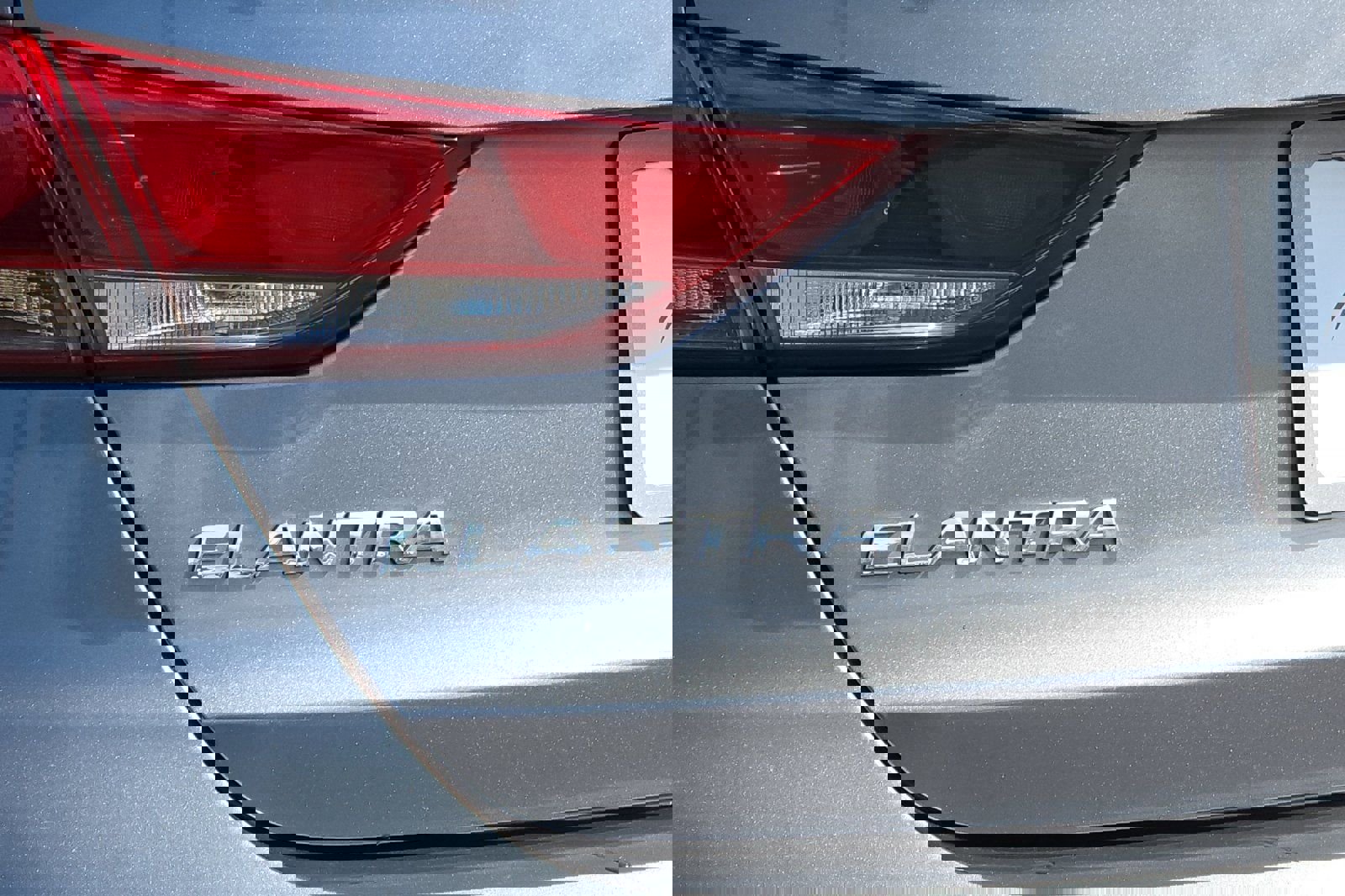 Used 2018 Hyundai Elantra Value Edition image 31