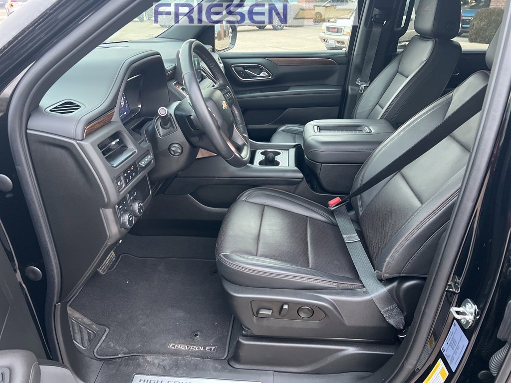 Used 2023 Chevrolet Suburban High Country image 8