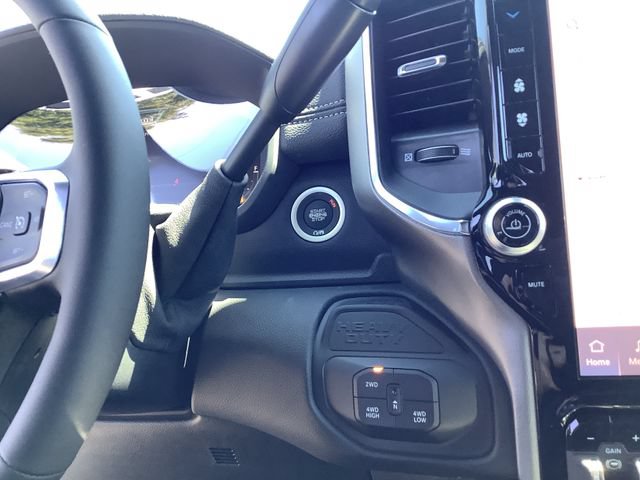 New 2026 RAM 2500 Laramie w/ Sport Appearance Package AWD/4WD image 16