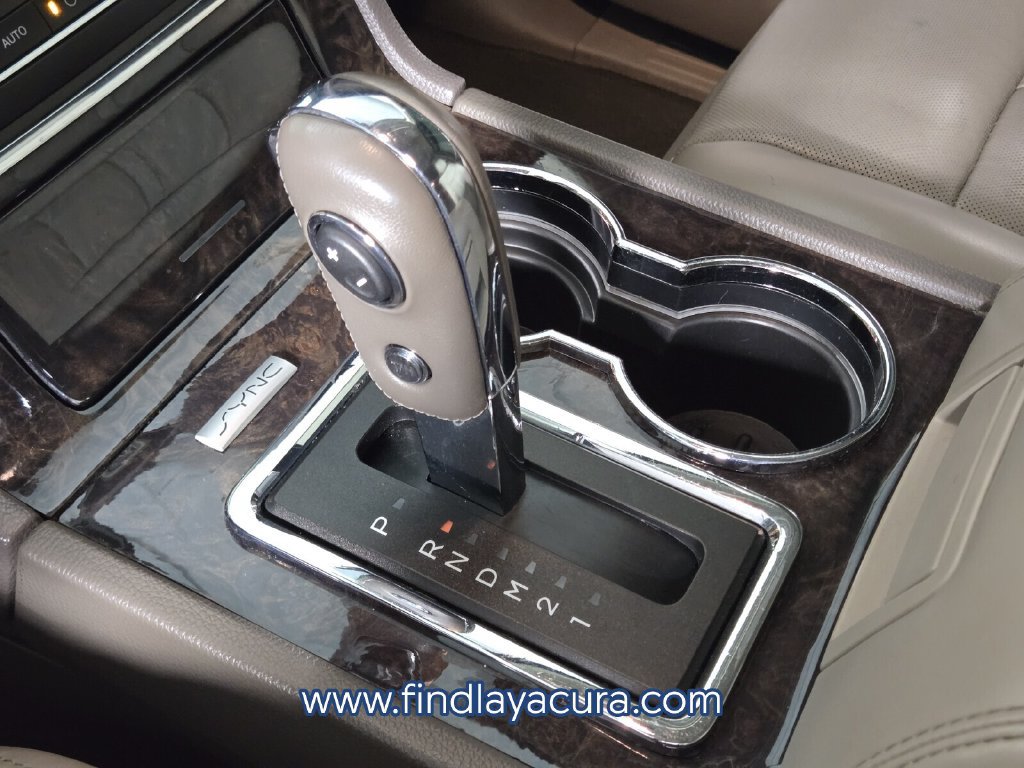 Used 2017 Lincoln Navigator Select RWD image 28