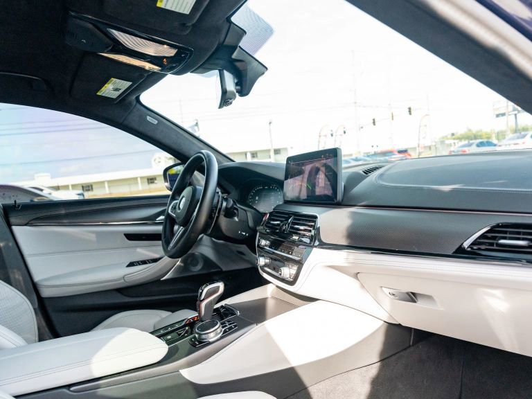 Used 2023 BMW M5 w/ Competition Package image 39