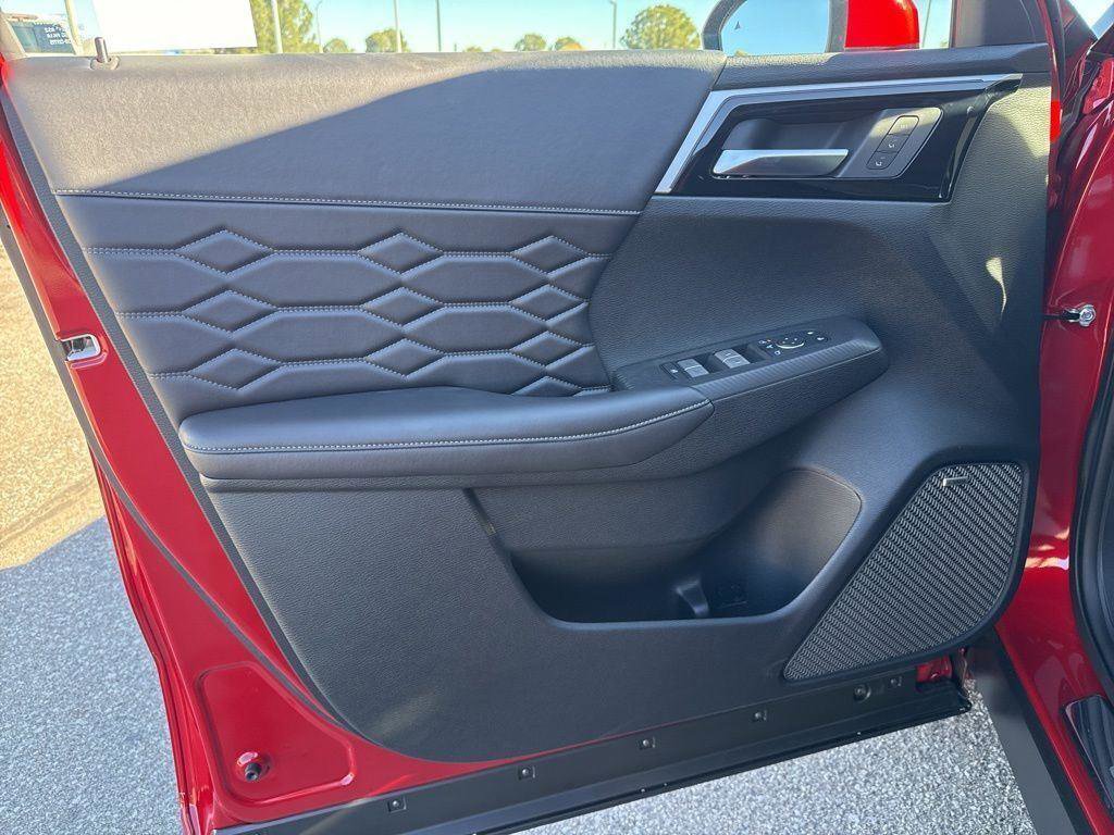 New 2026 Mitsubishi Outlander SEL FWD image 29