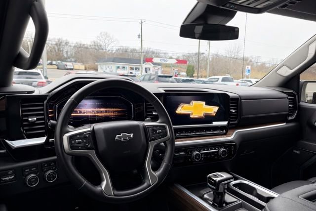 Used 2022 Chevrolet Silverado 1500 RST w/ Redline Edition image 23