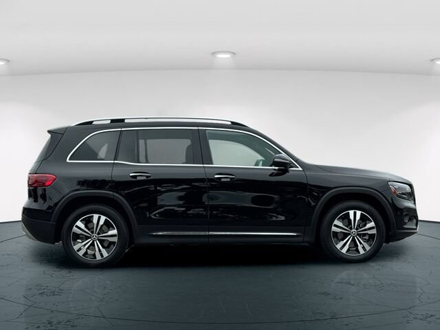 Used 2026 Mercedes-Benz GLB 250 4MATIC image 7