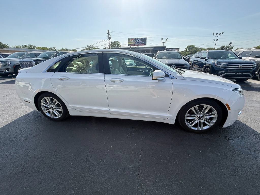 Used 2014 Lincoln MKZ Hybrid w/ Equipment Group 202A Reserve FWD image 2