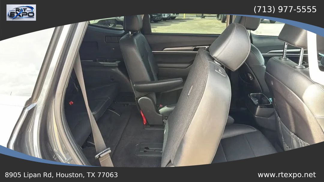 Used 2022 Kia Telluride S FWD image 37