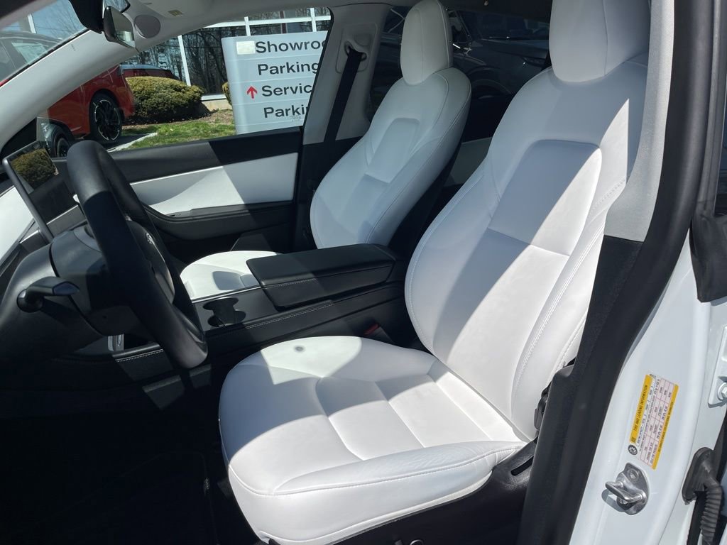 Used 2022 Tesla Model Y Performance image 18