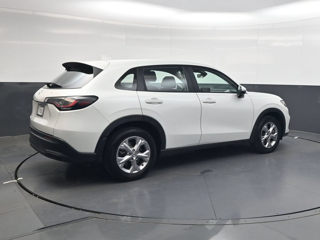 Used 2023 Honda HR-V LX image 4