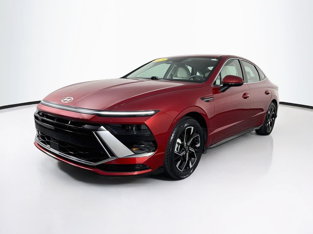 Used 2025 Hyundai Sonata SEL FWD image 3
