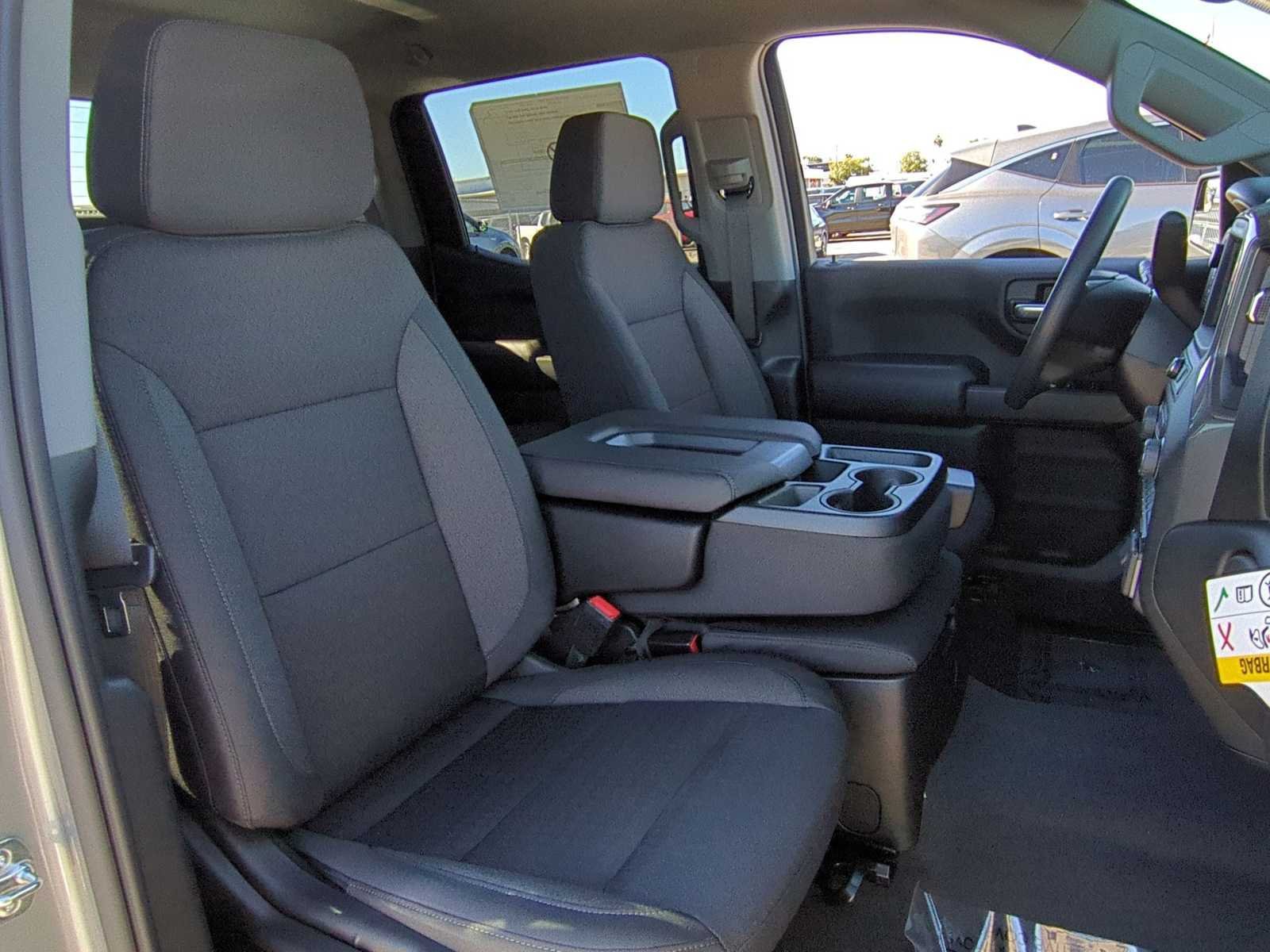 Used 2026 Chevrolet Silverado 1500 Custom AWD/4WD image 25