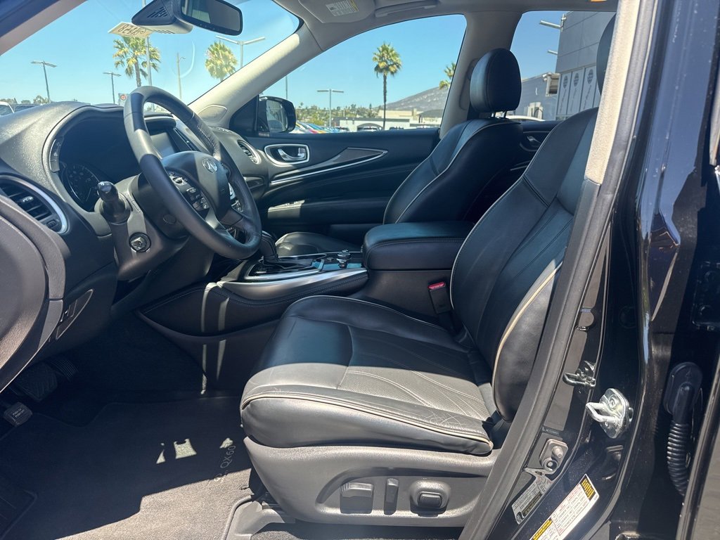 Used 2019 INFINITI QX60 Luxe w/ Essential Package image 13
