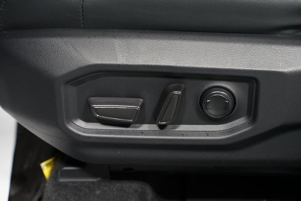 Certified 2025 Toyota Tundra Limited w/ TRD Off-Road Package image 37