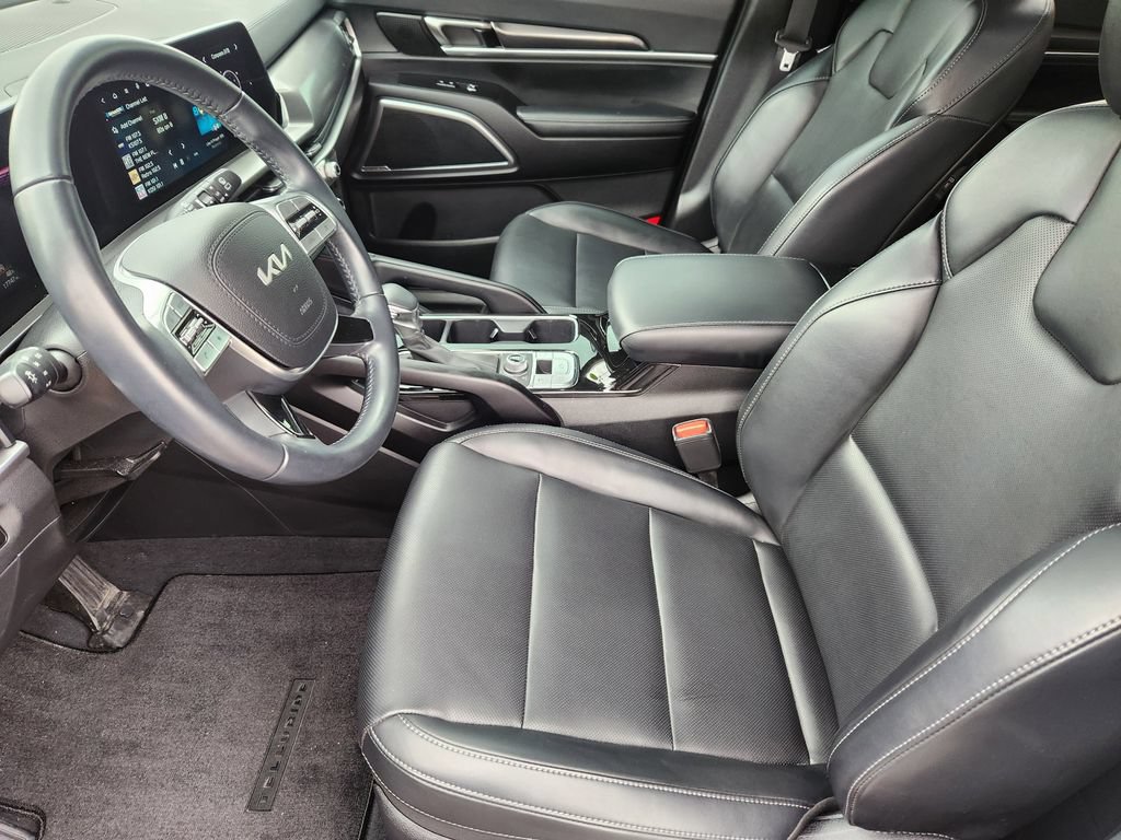 Certified 2024 Kia Telluride S w/ S Sunroof Package AWD/4WD image 8