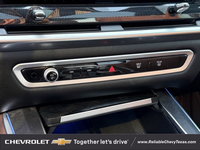 Used 2024 BMW X5 xDrive50e w/ Parking Assistance Package AWD/4WD image 21
