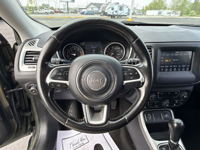 Used 2020 Jeep Compass Latitude image 11