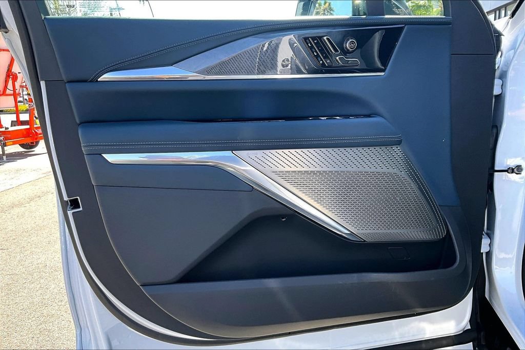 New 2026 Cadillac Escalade IQ Luxury 2 w/ LPO, Floor Liner Package AWD/4WD image 11