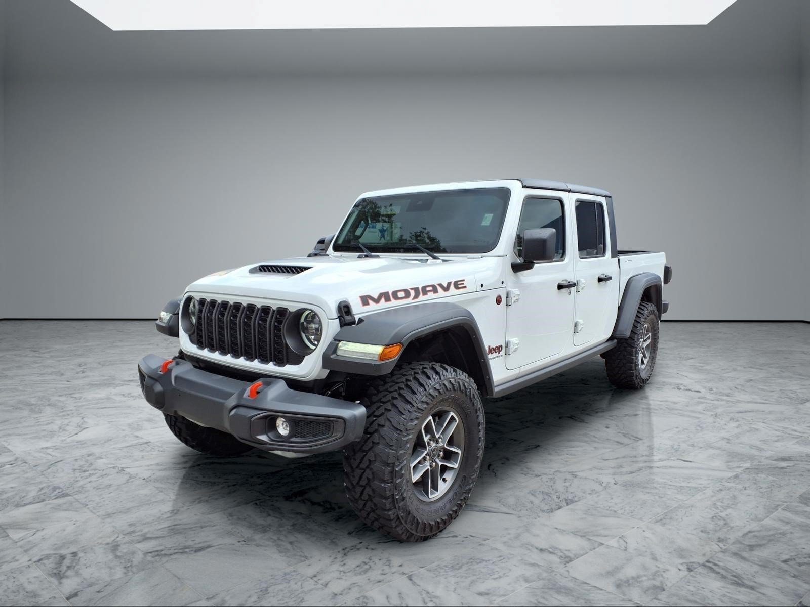 Used 2024 Jeep Gladiator Mojave w/ Convenience Group AWD/4WD image 3