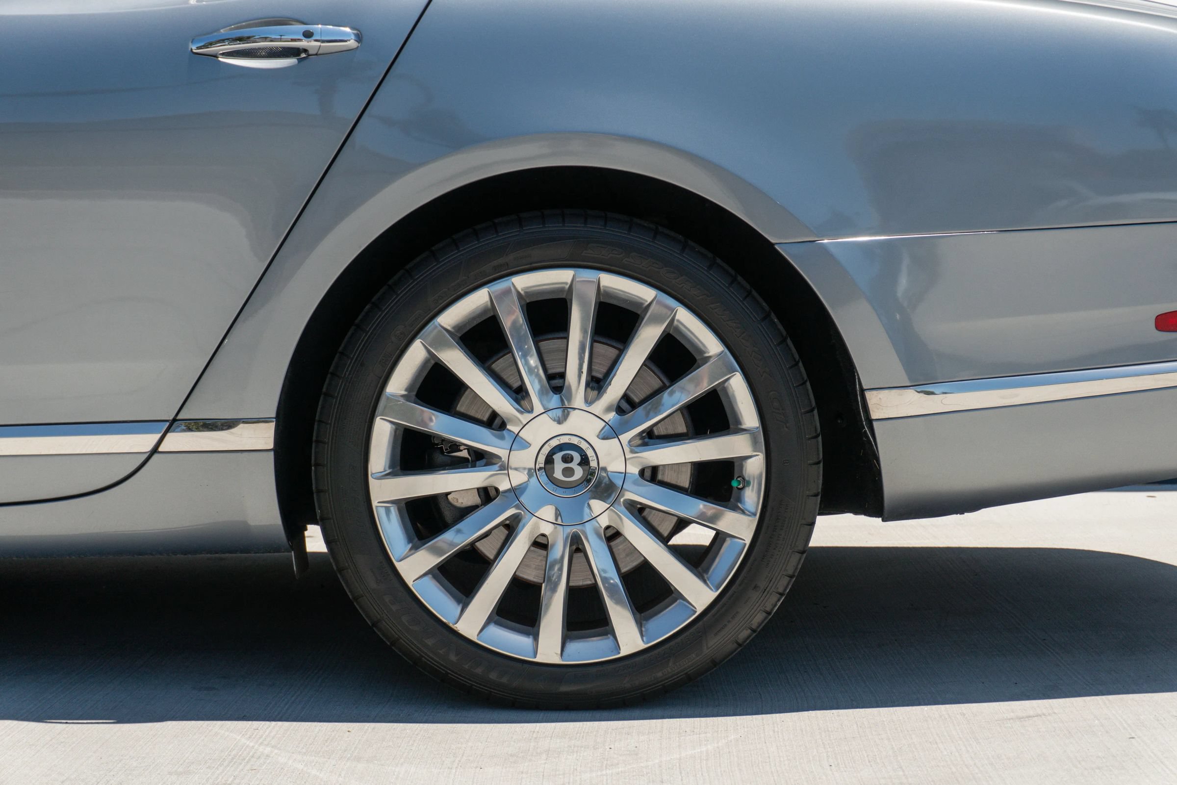 Used 2020 Bentley Mulsanne RWD image 22