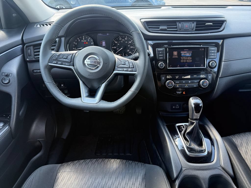 Used 2018 Nissan Rogue SV AWD/4WD image 27