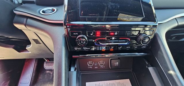 New 2025 Jeep Grand Cherokee L Altitude image 41