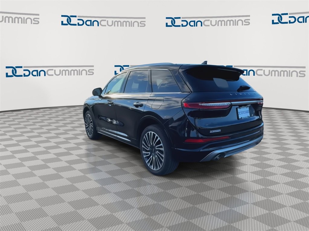 Used 2022 Lincoln Corsair Reserve w/ Equipment Group 201A image 7