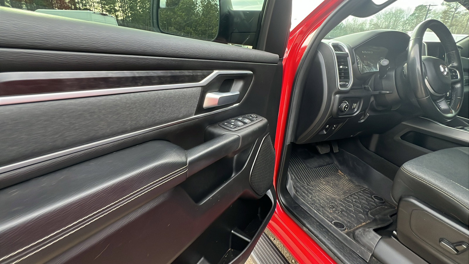 Used 2022 RAM 1500 Big Horn image 14