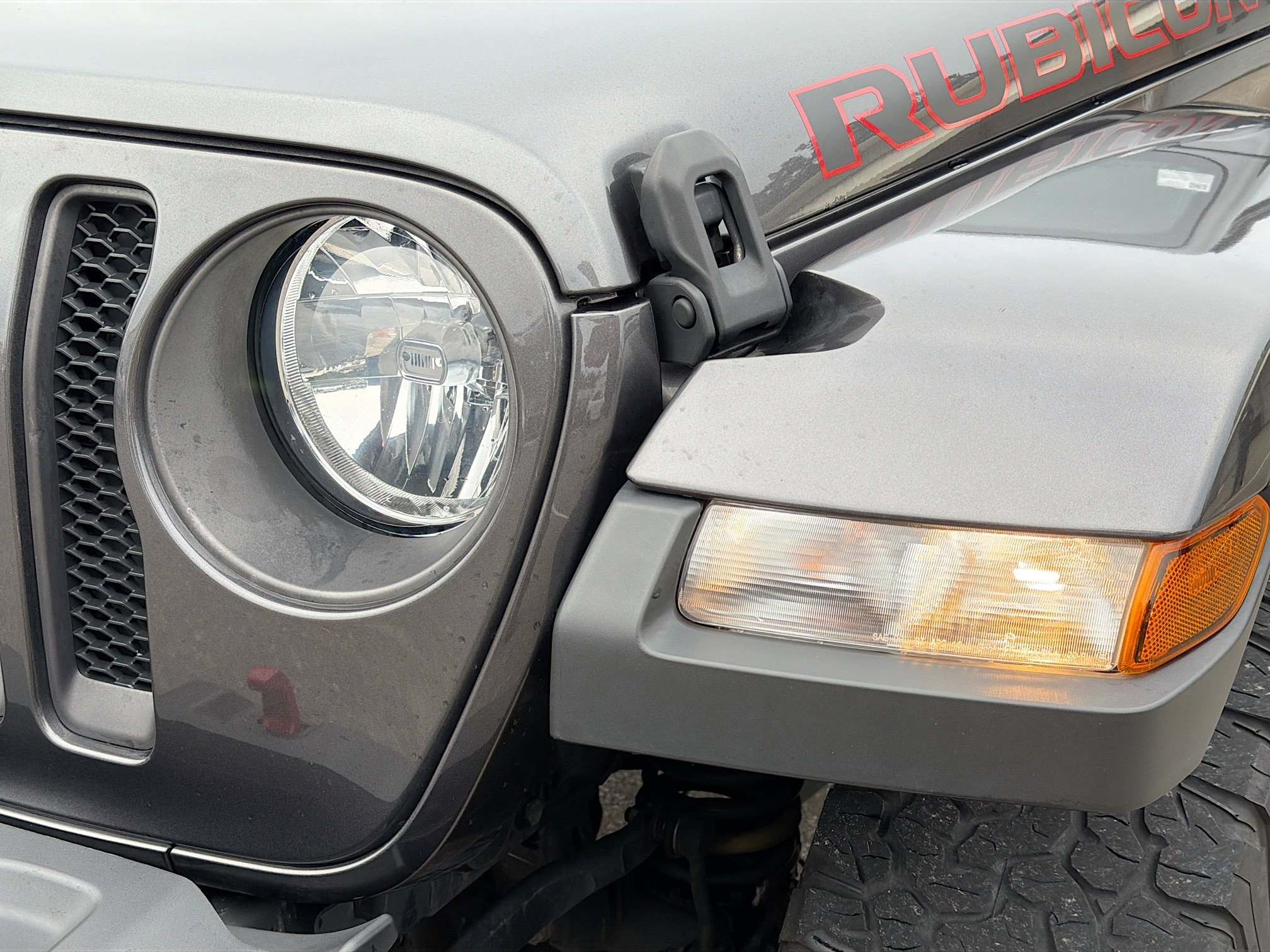 Used 2022 Jeep Wrangler Unlimited Rubicon w/ Cold Weather Group image 9