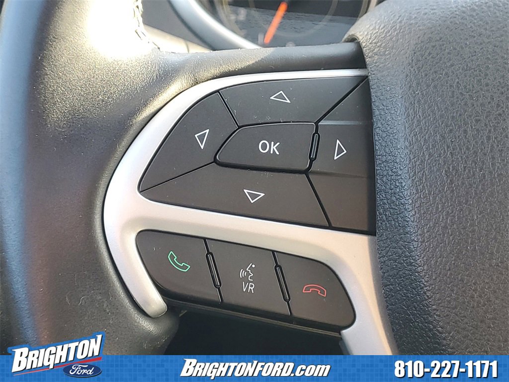 Used 2017 Jeep Cherokee Trailhawk image 21