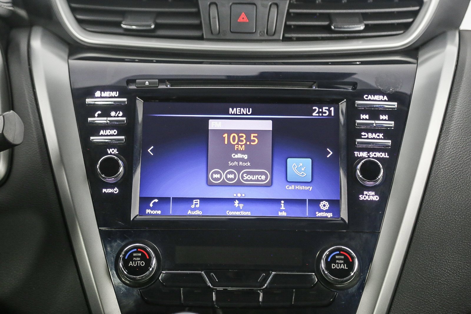 Used 2023 Nissan Murano SV image 13