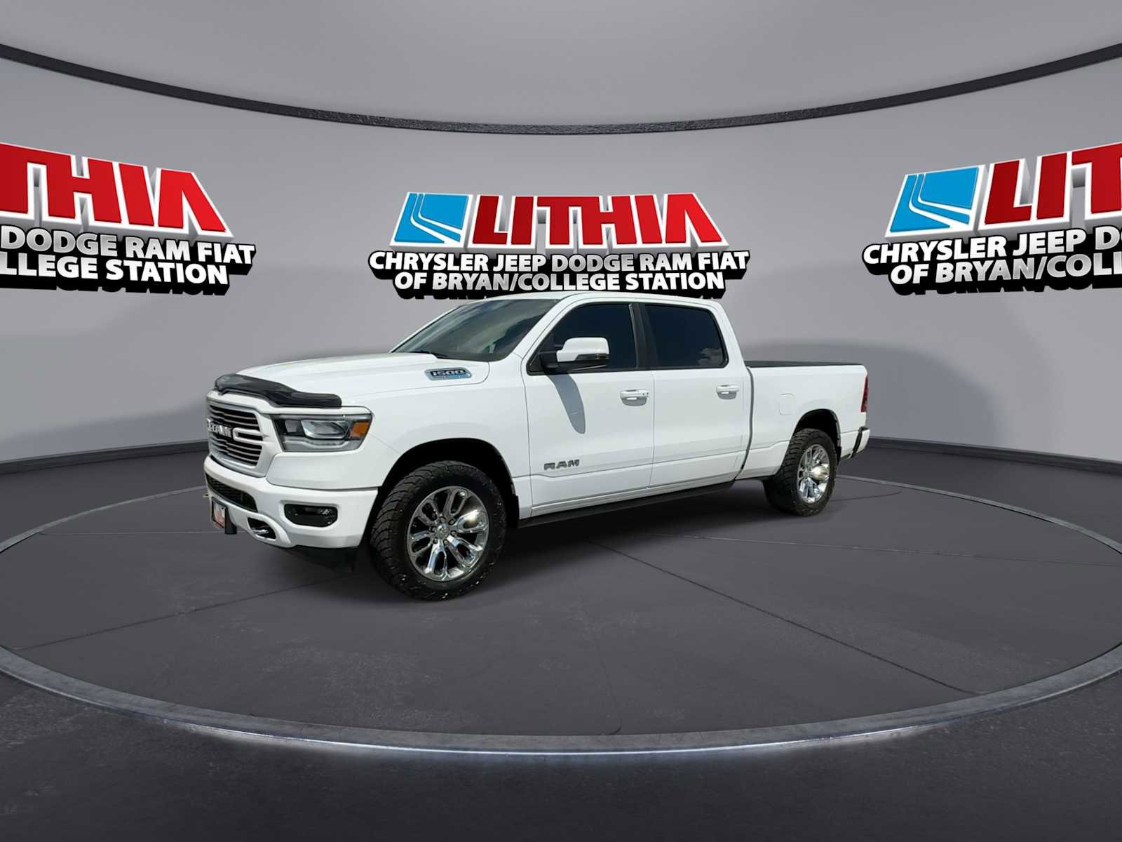 Used 2024 RAM 1500 Laramie image 4