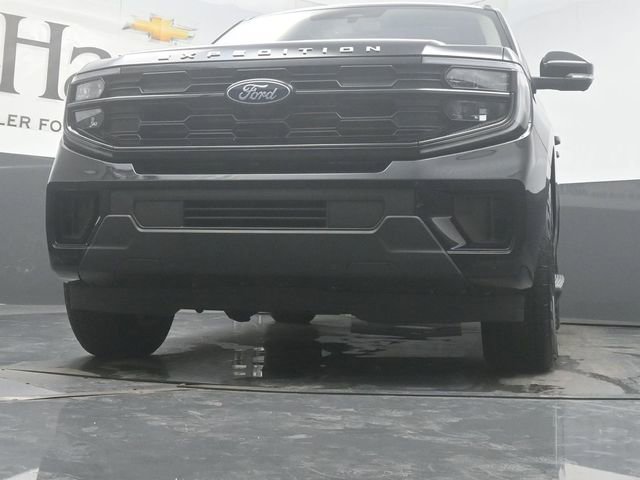 Used 2025 Ford Expedition Active AWD/4WD image 60