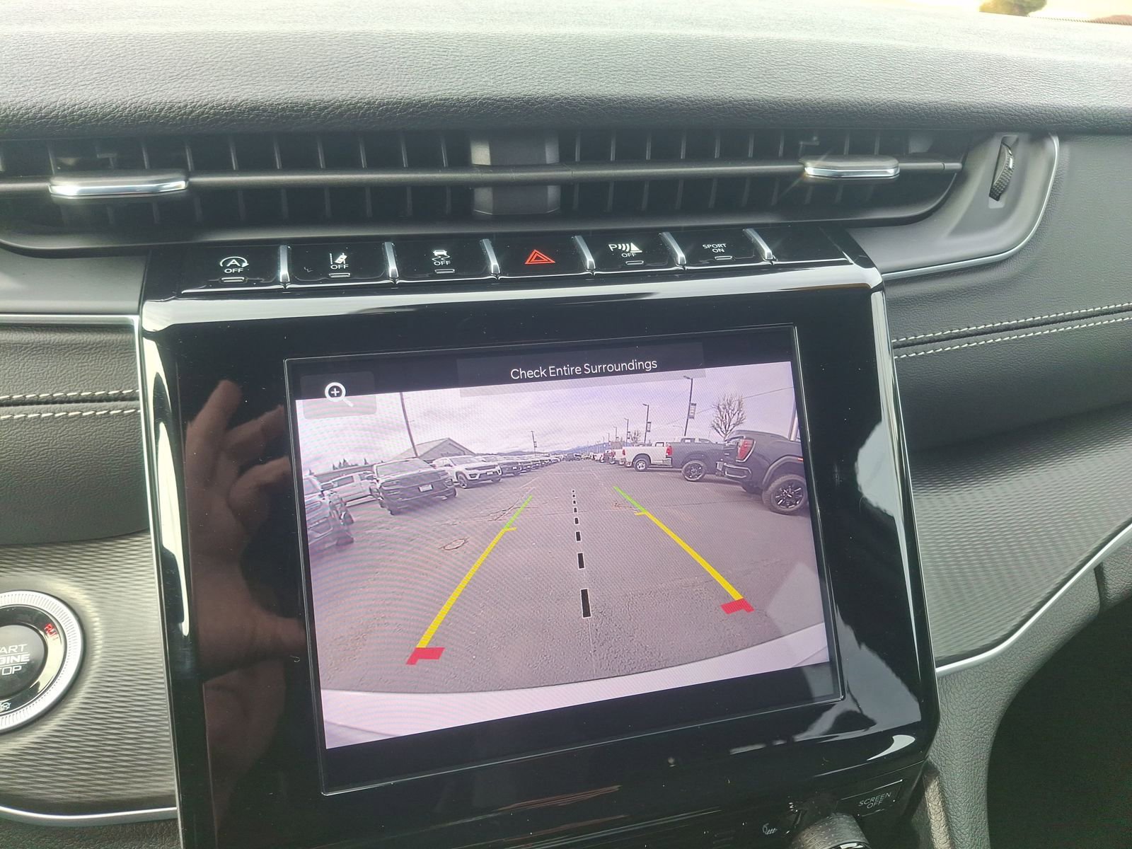 Used 2025 Jeep Grand Cherokee L Altitude image 16