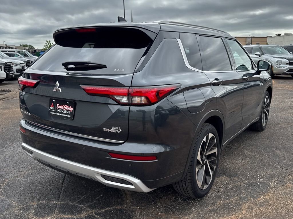 New 2025 Mitsubishi Outlander SEL AWD/4WD image 4