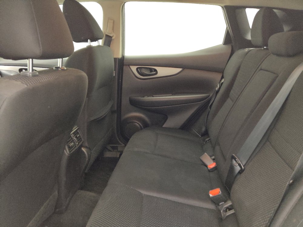 Used 2020 Nissan Rogue Sport S w/ Appearance Package FWD image 18