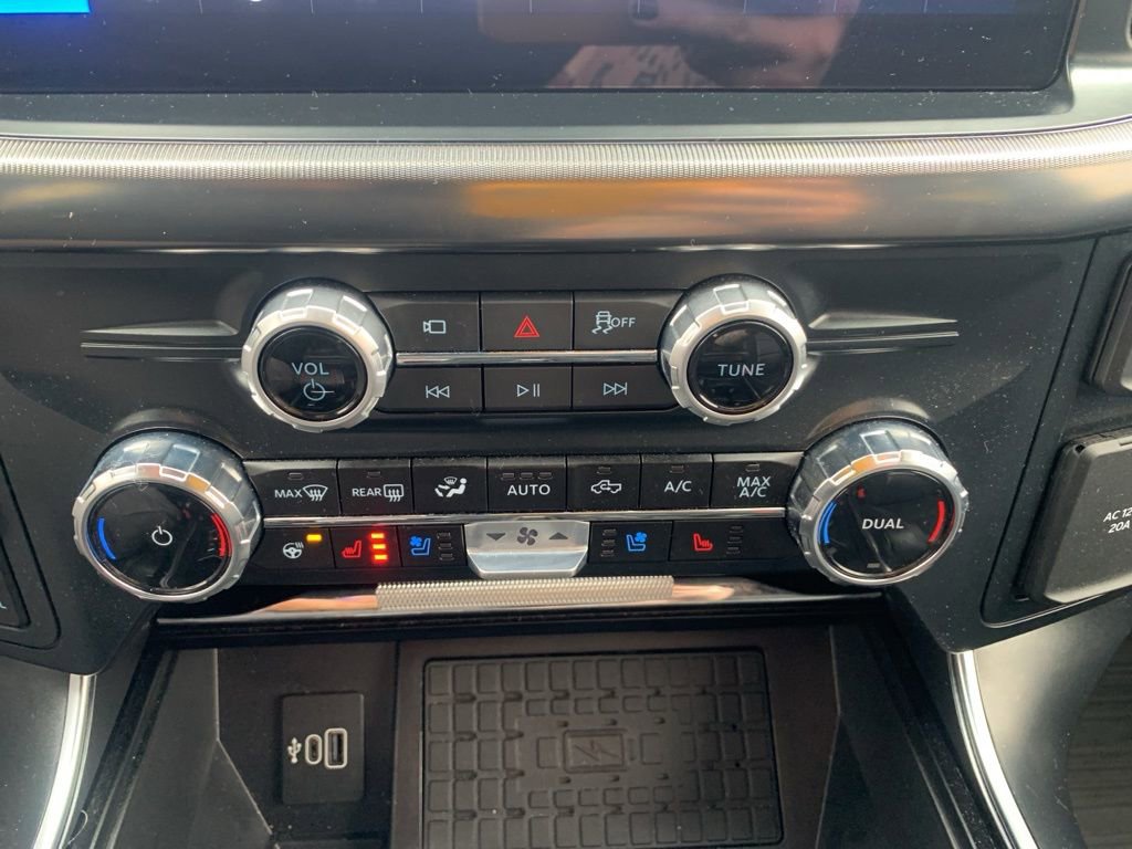 Used 2025 Ford F150 Raptor image 22