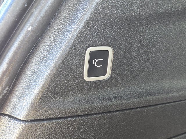 Used 2025 Chrysler Pacifica Select FWD image 15