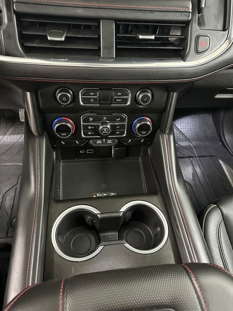 Used 2021 Chevrolet Suburban RST w/ Luxury Package AWD/4WD image 18