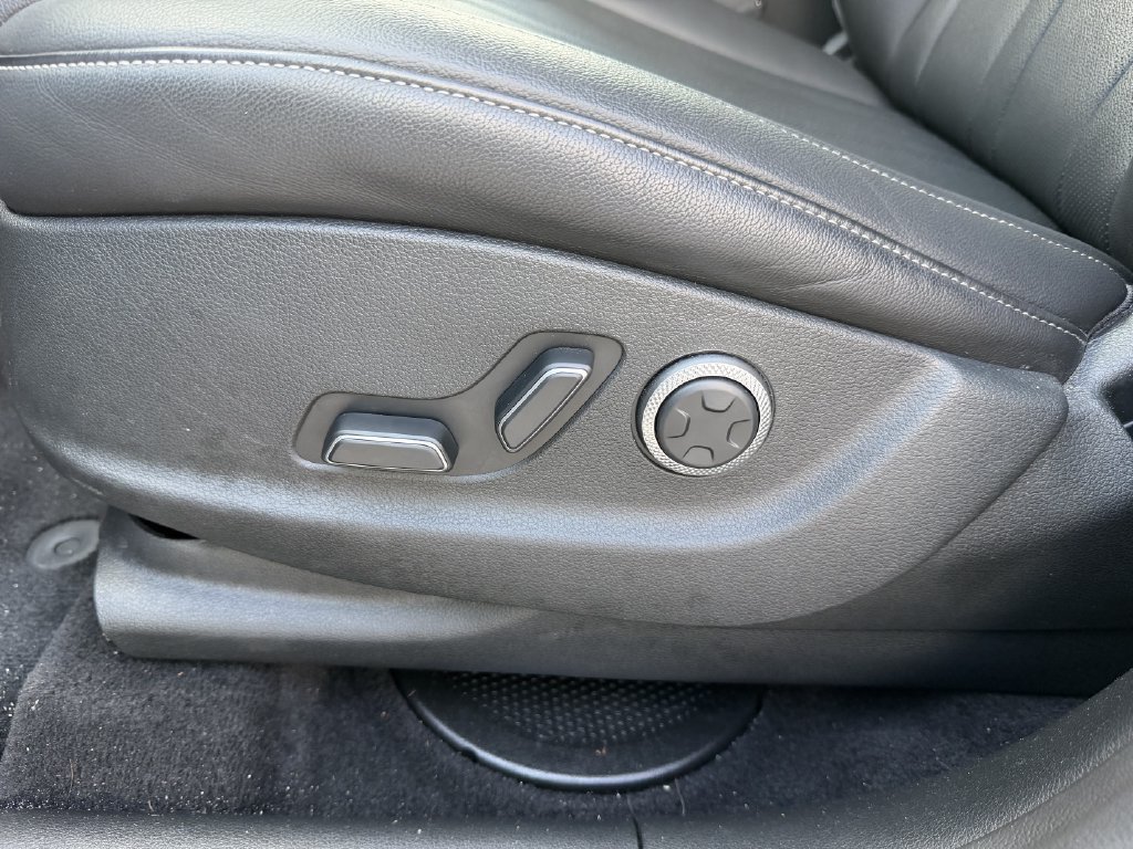 Used 2026 Genesis GV80 2.5T AWD/4WD image 13