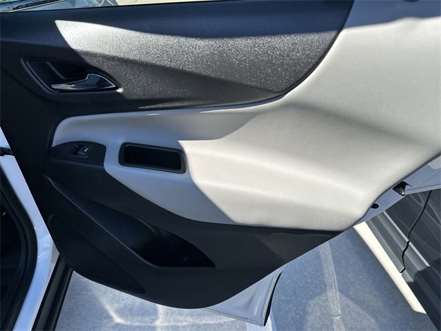 Used 2023 Chevrolet Equinox LT image 37
