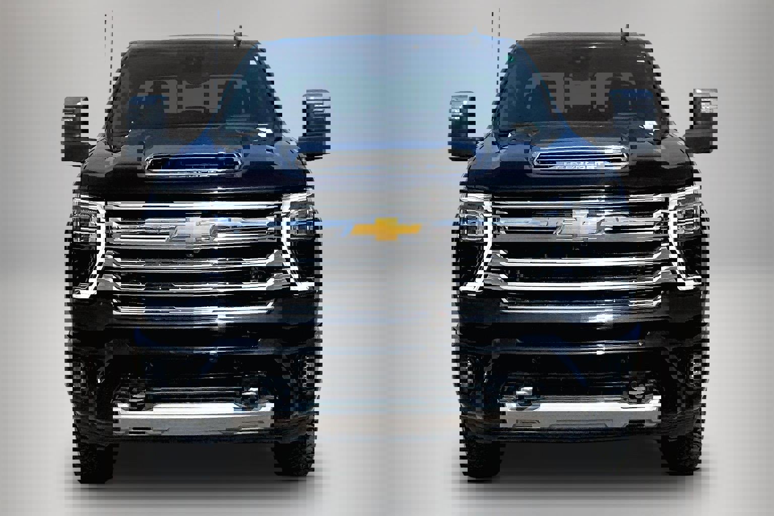 Used 2024 Chevrolet Silverado 3500 High Country w/ Technology Package image 2