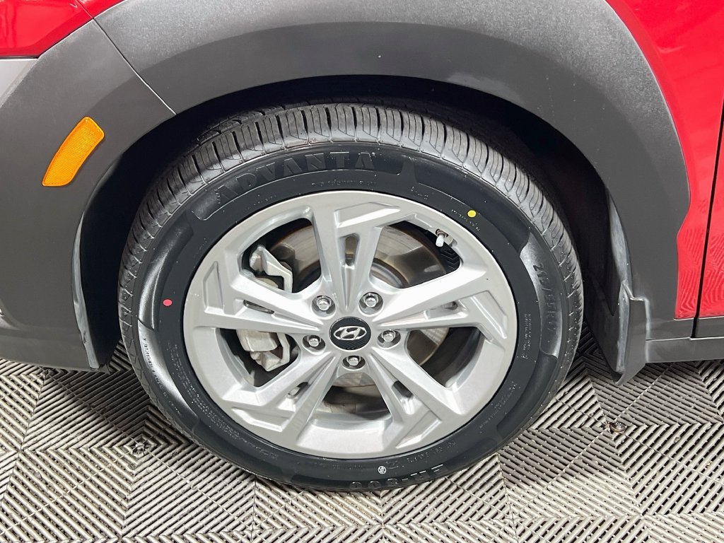 Used 2022 Hyundai Kona SEL AWD/4WD image 27