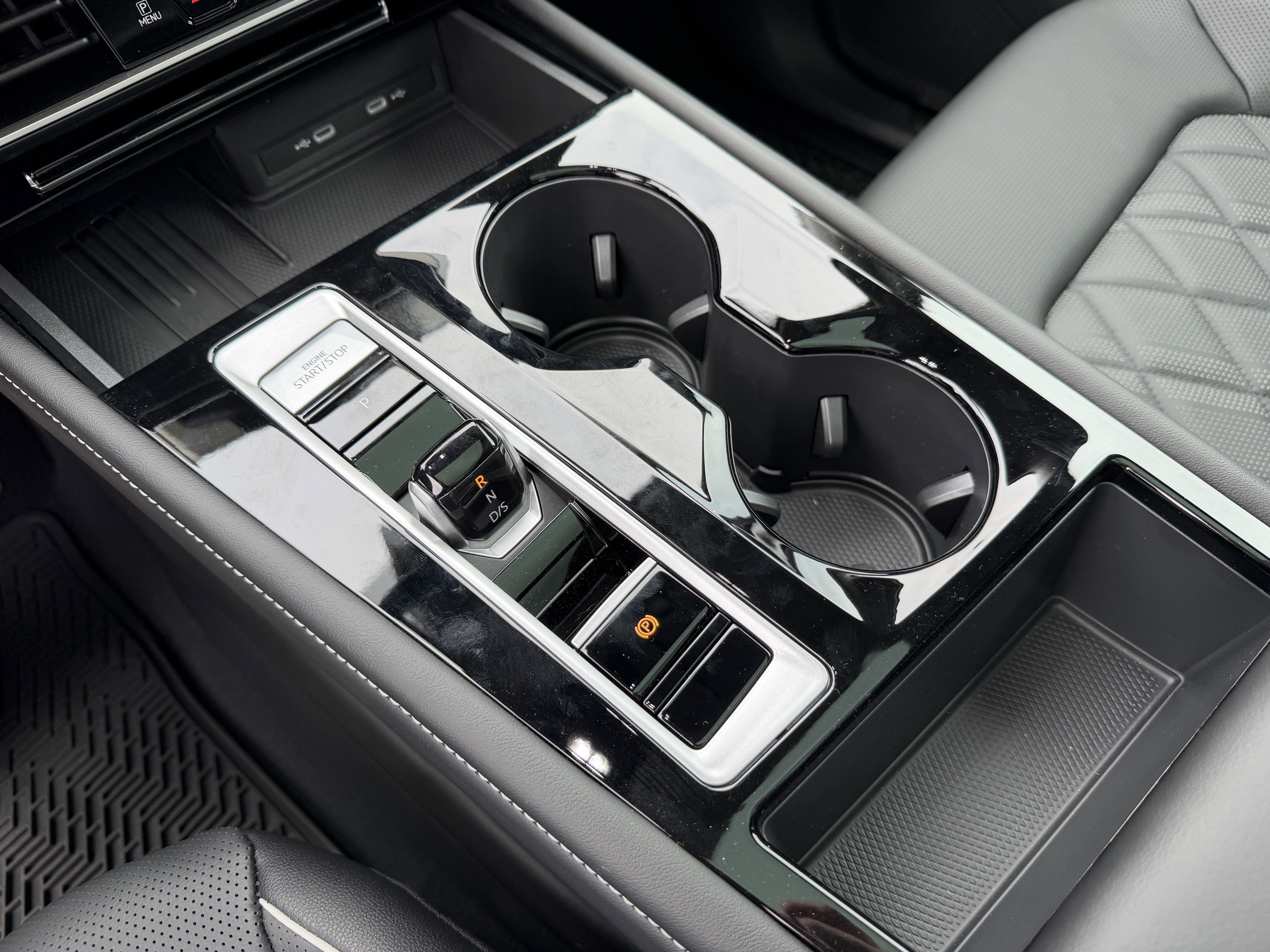 New 2026 Volkswagen Atlas SEL Premium R-Line image 22